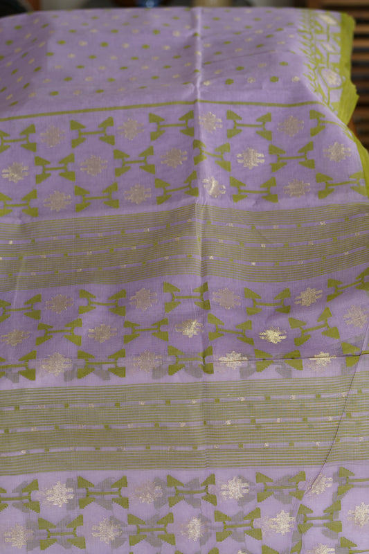 Lilac & Green Handwoven Dhakai Jamdani Sari